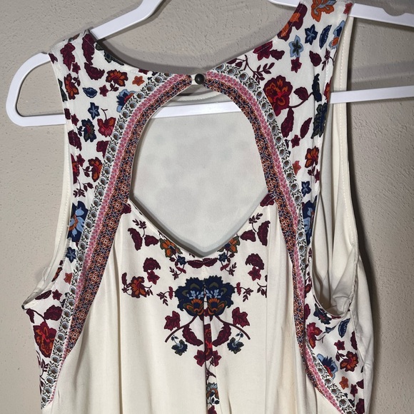 Cream Flowey Dress Floral Accent Print Lined Decorative Keyhole Back Neck - Picture 4 of 7